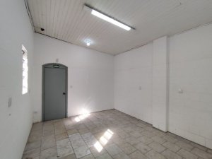 Loja com 200m² no bairro Navegantes em Porto Alegre para Alugar