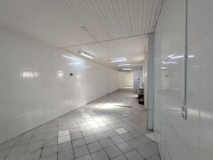 Loja com 200m² no bairro Navegantes em Porto Alegre para Alugar