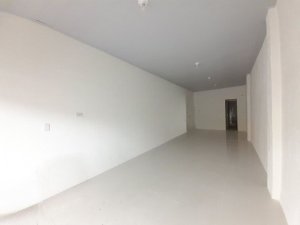 Loja com 34m² no bairro Passo da Areia em Porto Alegre para Alugar