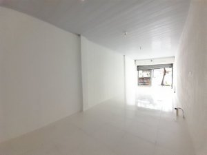 Loja com 34m² no bairro Passo da Areia em Porto Alegre para Alugar