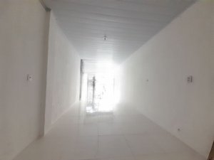 Loja com 34m² no bairro Passo da Areia em Porto Alegre para Alugar