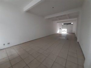 Loja com 295m² no bairro São João em Porto Alegre para Alugar