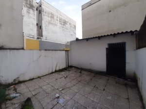 Loja com 295m² no bairro São João em Porto Alegre para Alugar