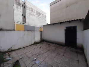 Loja com 295m² no bairro São João em Porto Alegre para Alugar