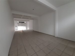 Loja com 295m² no bairro São João em Porto Alegre para Alugar