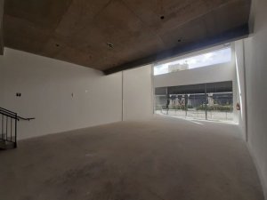 Loja com 143m² no bairro São João em Porto Alegre para Alugar