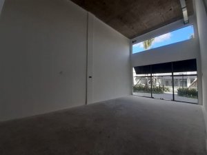 Loja com 60m² no bairro São João em Porto Alegre para Alugar