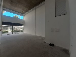 Loja com 60m² no bairro São João em Porto Alegre para Alugar