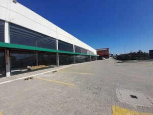 Loja com 80m² no bairro Sarandi em Porto Alegre para Alugar