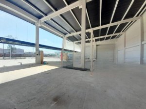 Loja com 80m² no bairro Sarandi em Porto Alegre para Alugar