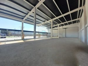 Loja com 80m² no bairro Sarandi em Porto Alegre para Alugar