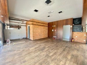 Loja com 65m² no bairro Tristeza em Porto Alegre para Alugar