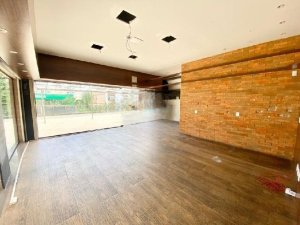 Loja com 65m² no bairro Tristeza em Porto Alegre para Alugar