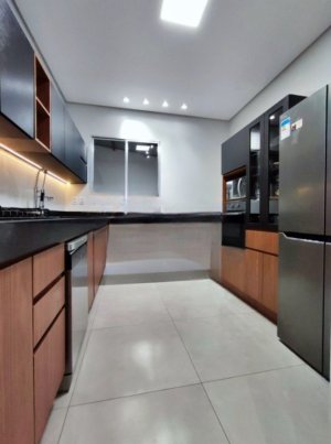 Apartamento com 78m², 2 dormitórios no bairro Auxiliadora em Porto Alegre para Alugar