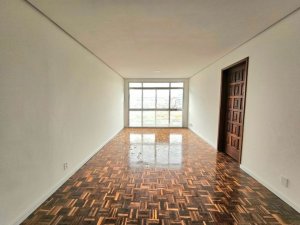 Apartamento com 95m², 3 dormitórios no bairro Moinho de Vento em Porto Alegre para Alugar