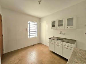 Apartamento com 95m², 3 dormitórios no bairro Moinho de Vento em Porto Alegre para Alugar