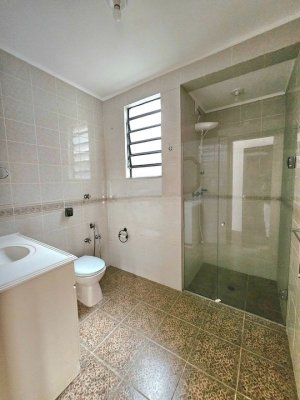 Apartamento com 95m², 3 dormitórios no bairro Moinho de Vento em Porto Alegre para Alugar