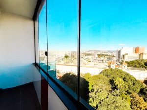 Apartamento com 136m², 3 dormitórios no bairro Centro Histórico em Porto Alegre para Alugar