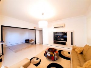 Apartamento com 136m², 3 dormitórios no bairro Centro Histórico em Porto Alegre para Alugar