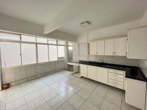 Apartamento com 102m², 2 dormitórios no bairro Centro Histórico em Porto Alegre para Alugar