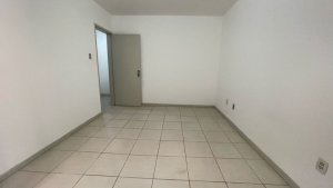 Apartamento com 67m², 2 dormitórios no bairro Centro Histórico em Porto Alegre para Alugar