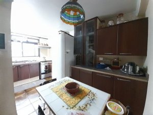 Apartamento com 180m², 2 dormitórios no bairro Menino Deus em Porto Alegre para Alugar