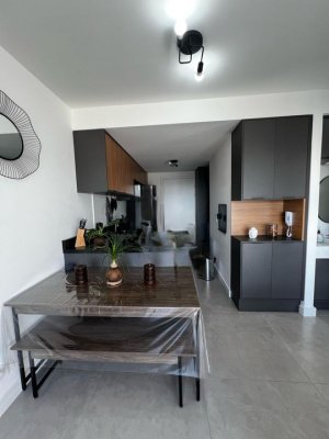 Apartamento com 41m², 1 dormitório no bairro Azenha em Porto Alegre para Alugar
