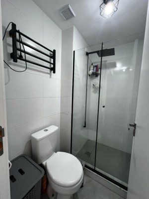 Apartamento com 41m², 1 dormitório no bairro Azenha em Porto Alegre para Alugar