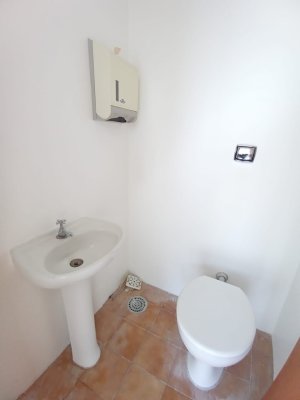 Salas/Conjuntos com 60m² no bairro Centro Histórico em Porto Alegre para Alugar