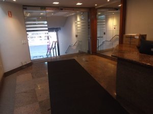 Salas/Conjuntos com 60m² no bairro Centro Histórico em Porto Alegre para Alugar