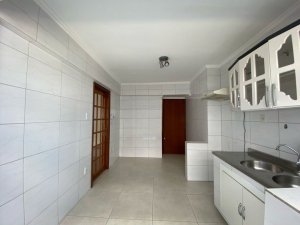 Apartamento com 108m², 1 dormitório no bairro Três Figueiras em Porto Alegre para Alugar
