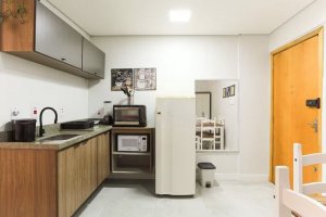 Apartamento com 28m², 1 dormitório no bairro Farroupilha em Porto Alegre para Alugar