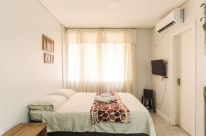 Apartamento com 28m², 1 dormitório no bairro Farroupilha em Porto Alegre para Alugar
