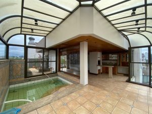 Apartamento com 272m², 4 dormitórios no bairro Chácara das Pedras em Porto Alegre para Alugar