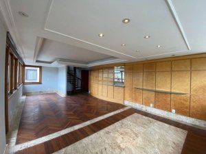 Apartamento com 272m², 4 dormitórios no bairro Chácara das Pedras em Porto Alegre para Alugar