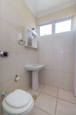Apartamento com 26m², 1 dormitório no bairro Menino Deus em Porto Alegre para Alugar