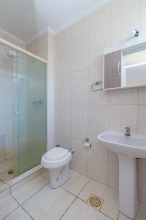 Apartamento com 26m², 1 dormitório no bairro Menino Deus em Porto Alegre para Alugar