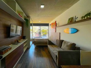 Apartamento com 33m², 1 dormitório no bairro Azenha em Porto Alegre para Alugar