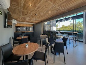 Apartamento com 33m², 1 dormitório no bairro Azenha em Porto Alegre para Alugar