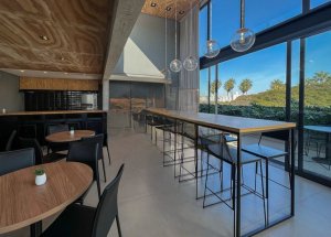 Apartamento com 33m², 1 dormitório no bairro Azenha em Porto Alegre para Alugar