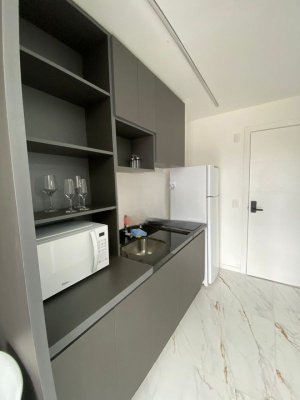 Apartamento com 29m², 1 dormitório no bairro Auxiliadora em Porto Alegre para Alugar