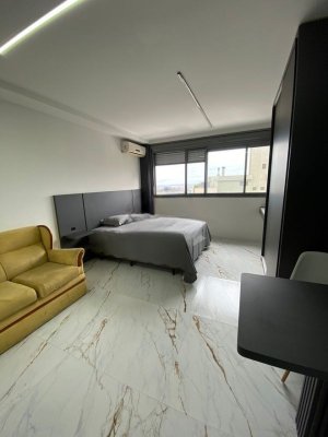 Apartamento com 29m², 1 dormitório no bairro Auxiliadora em Porto Alegre para Alugar