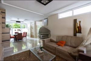 Casa com 190m², 3 dormitórios no bairro Pedra Redonda em Porto Alegre para Alugar