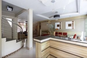 Casa com 190m², 3 dormitórios no bairro Pedra Redonda em Porto Alegre para Alugar