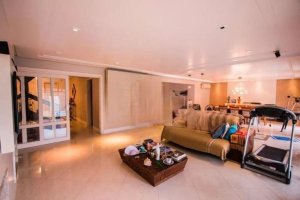 Casa com 400m², 5 dormitórios no bairro Jardim Carvalho em Porto Alegre para Alugar
