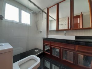 Casa com 273m², 4 dormitórios no bairro Praia de Belas em Porto Alegre para Alugar