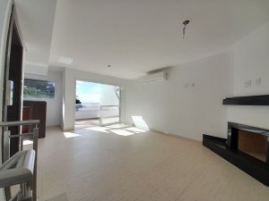 Casa com 273m², 4 dormitórios no bairro Praia de Belas em Porto Alegre para Alugar