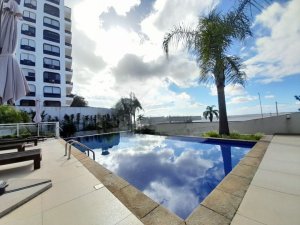 Casa com 273m², 4 dormitórios no bairro Praia de Belas em Porto Alegre para Alugar