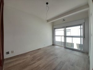 Casa com 273m², 4 dormitórios no bairro Praia de Belas em Porto Alegre para Alugar