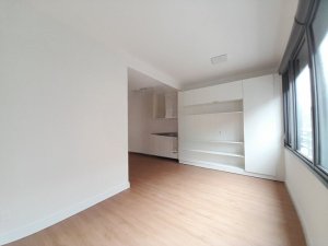 Apartamento com 28m², 1 dormitório no bairro Centro Histórico em Porto Alegre para Alugar